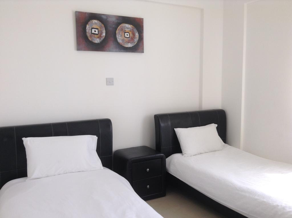 Adriana Holiday Resort Paphos 客房 照片
