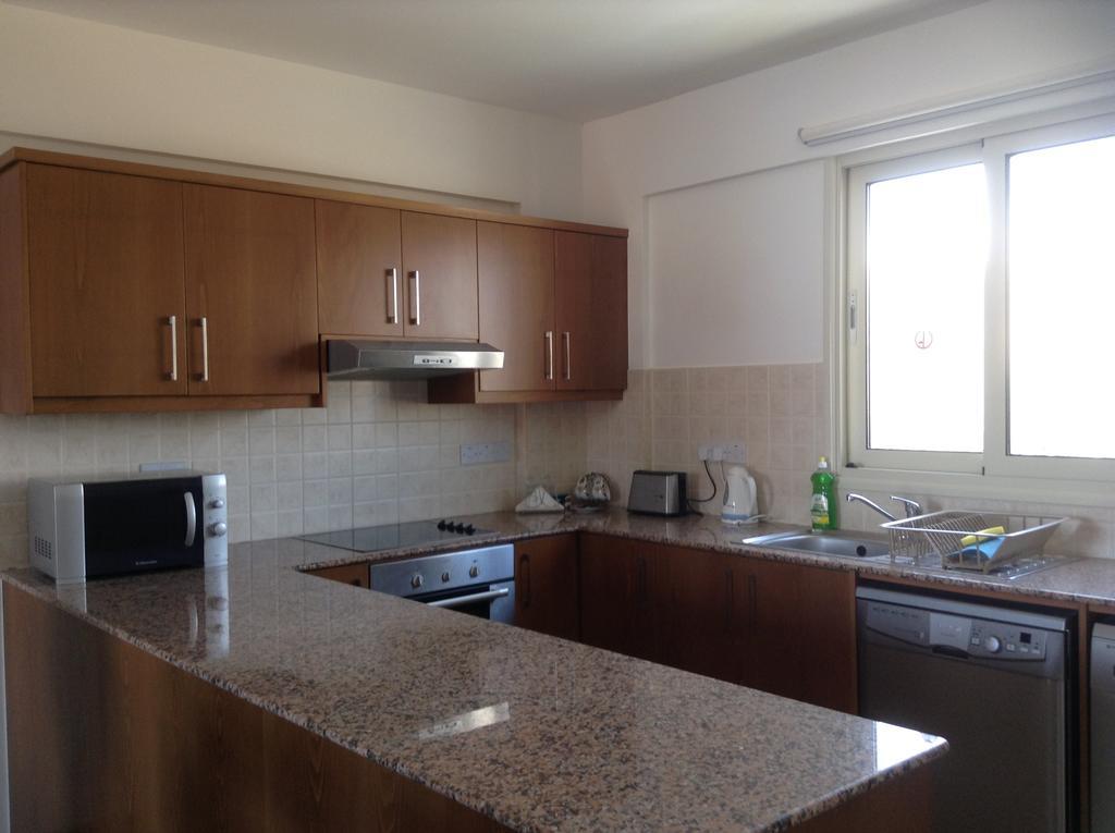 Adriana Holiday Resort Paphos 客房 照片