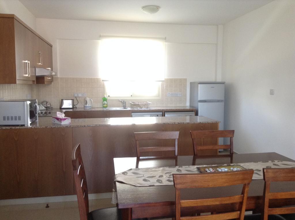 Adriana Holiday Resort Paphos 客房 照片