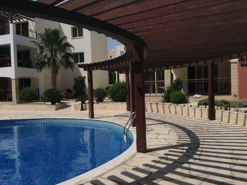 Adriana Holiday Resort Paphos 外观 照片
