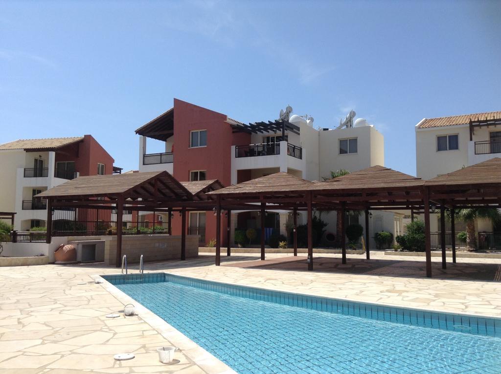 Adriana Holiday Resort Paphos 外观 照片