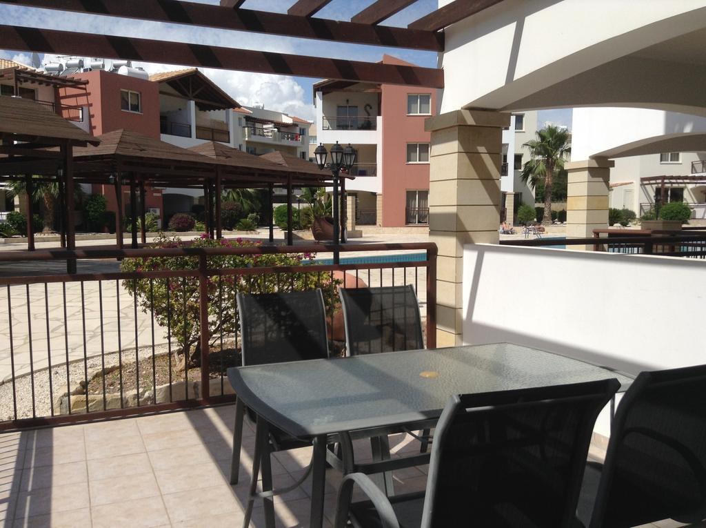 Adriana Holiday Resort Paphos 客房 照片