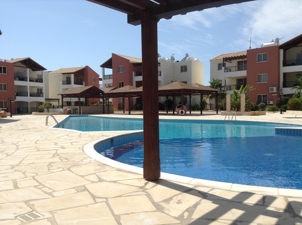 Adriana Holiday Resort Paphos 外观 照片