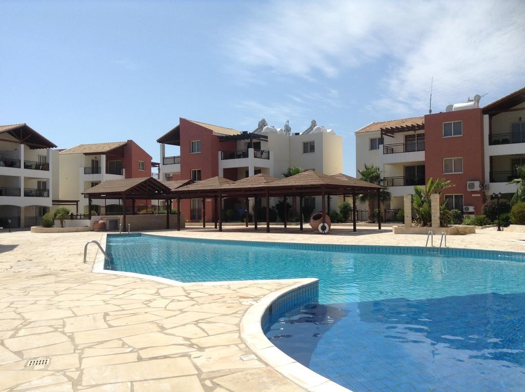 Adriana Holiday Resort Paphos 外观 照片