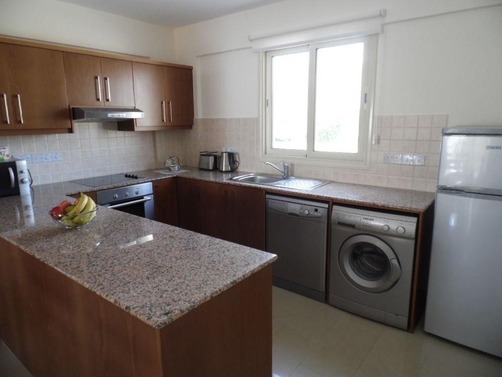 Adriana Holiday Resort Paphos 外观 照片