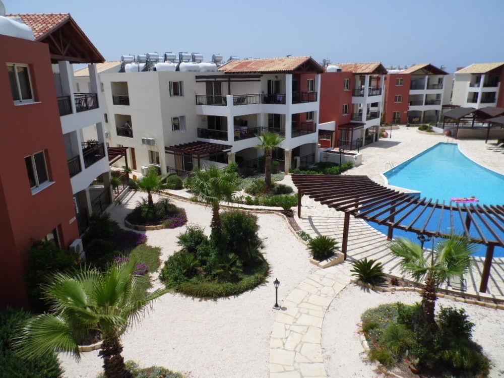 Adriana Holiday Resort Paphos 外观 照片