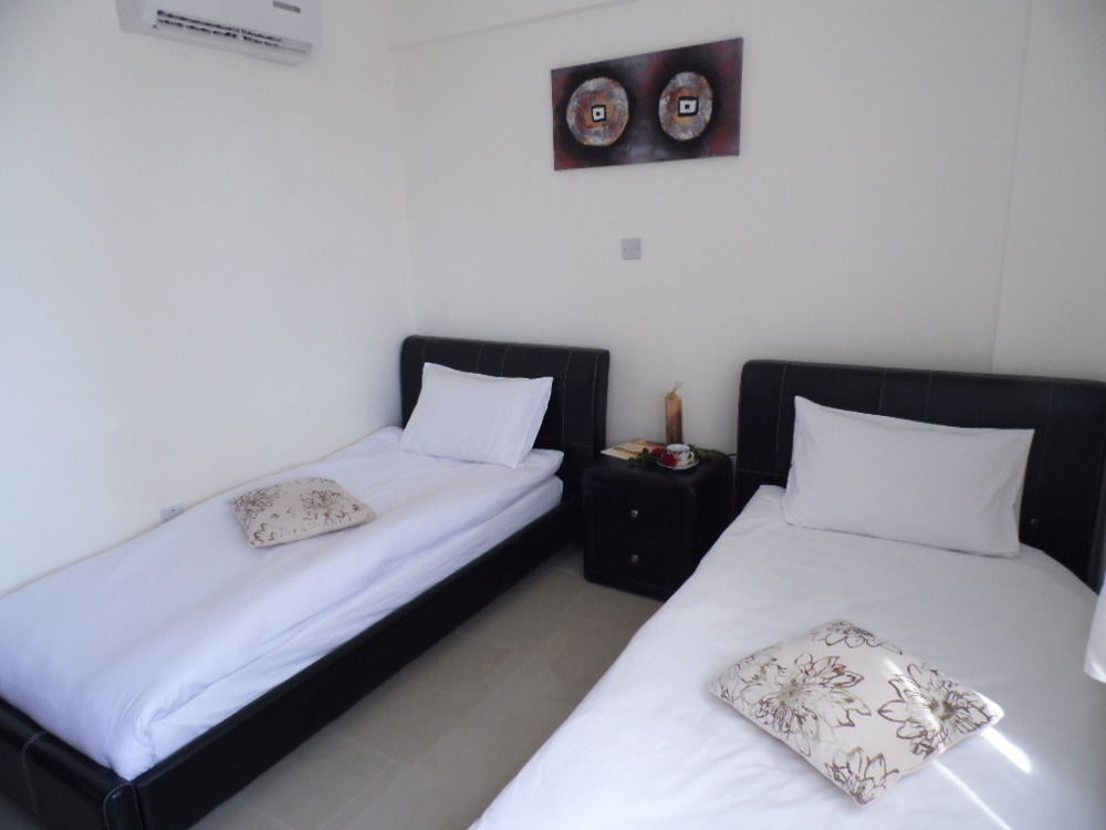 Adriana Holiday Resort Paphos 外观 照片