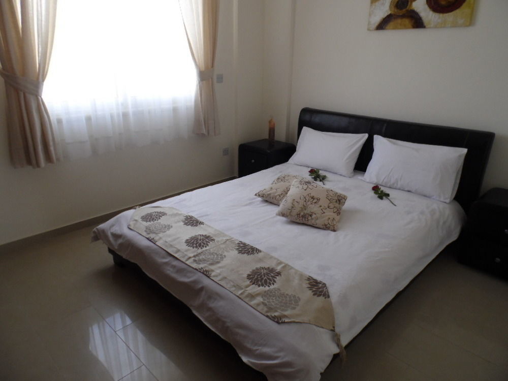 Adriana Holiday Resort Paphos 外观 照片
